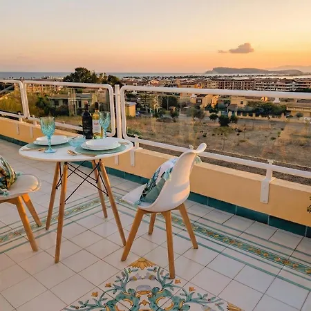 Oasis On The Gulf With A Sea View - Unique Roof *