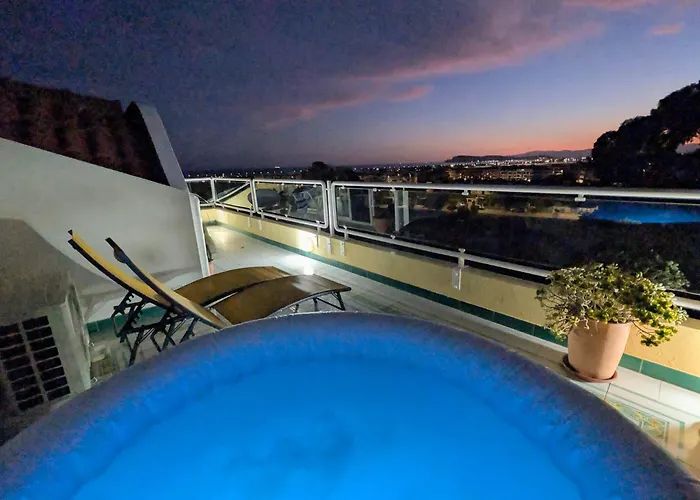 Oasis On The Gulf With A Sea View - Unique Roof * Quartu SantʼElena