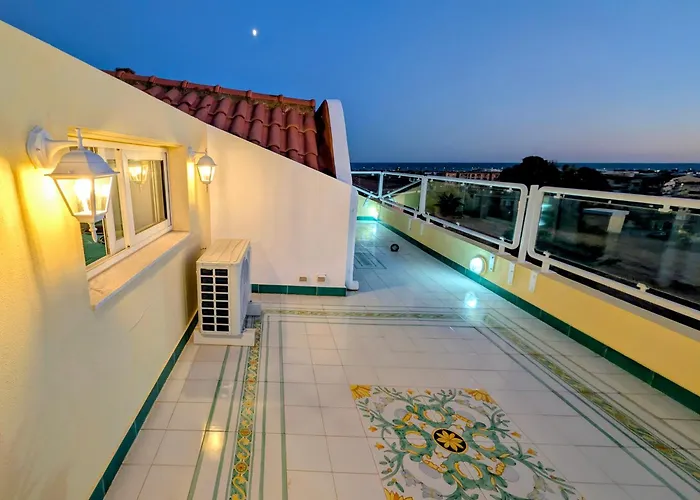 Oasis On The Gulf With A Sea View - Unique Roof Appartamento *