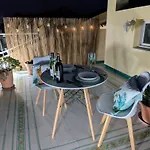 公寓 Oasis On The Gulf With A Sea View - Unique Roof 夸尔图-圣埃莱娜