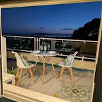 Oasis On The Gulf With A Sea View - Unique Roof *