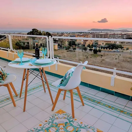Apartamento Oasis On The Gulf With A Sea View - Unique Roof Quartu SantʼElena