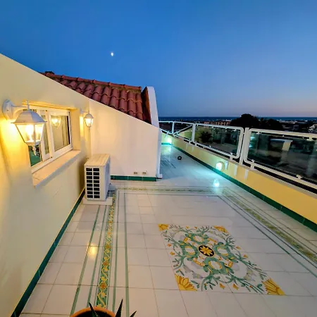 Oasis On The Gulf With A Sea View - Unique Roof アパート *