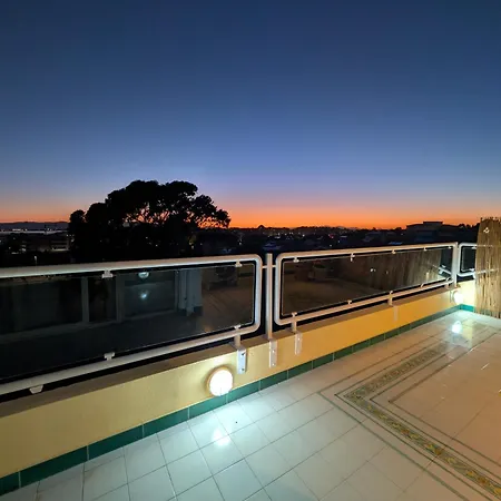 Oasis On The Gulf With A Sea View - Unique Roof アパート *