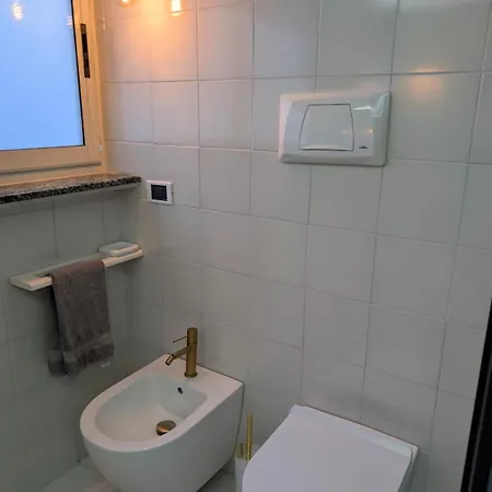 Oasis On The Gulf With A Sea View - Unique Roof * Quartu SantʼElena