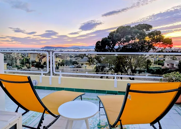 Oasis On The Gulf With A Sea View - Unique Roof