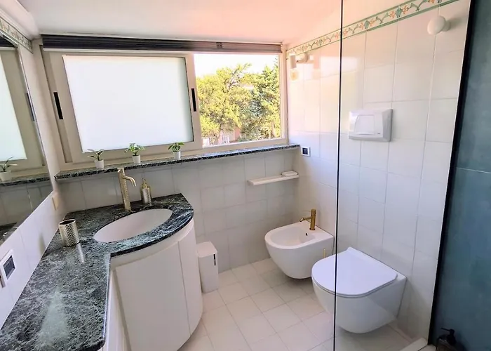 Oasis On The Gulf With A Sea View - Unique Roof Apartment Quartu SantʼElena